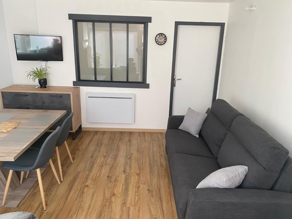 Joli T2 Dans Une Maison De Village Chateauroux-les-Alpes Exterior foto